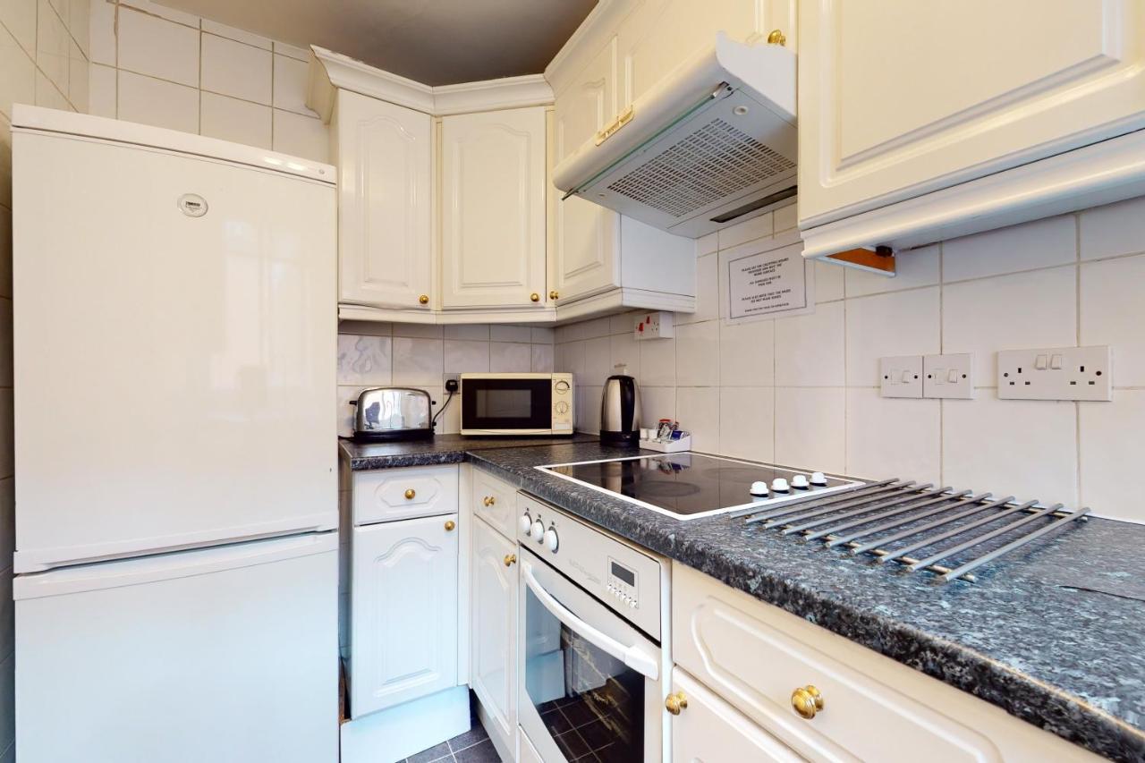 Hertford Court Лондон Экстерьер фото