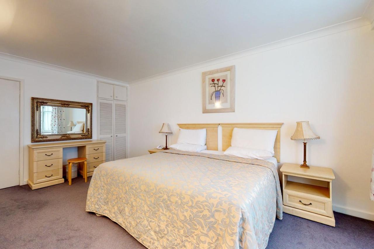 Hertford Court Лондон Экстерьер фото