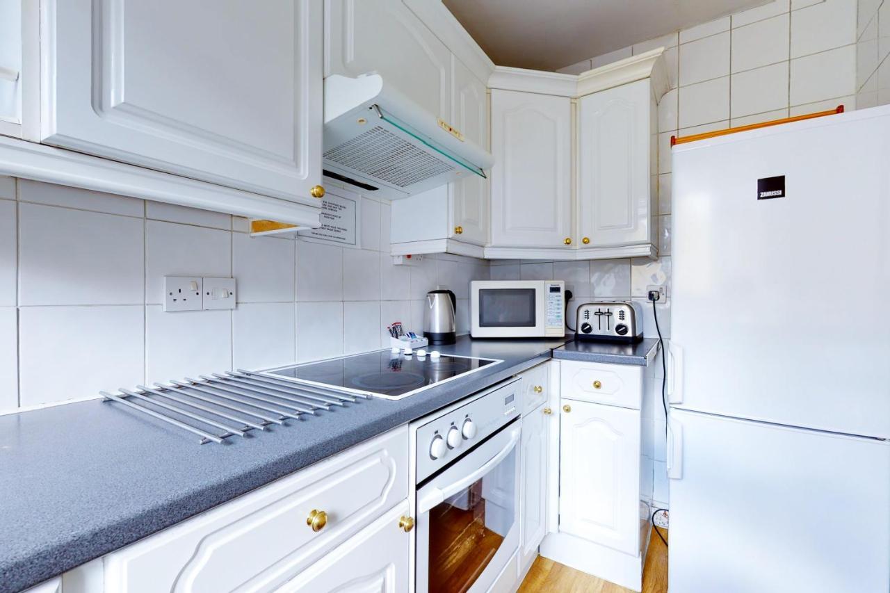 Hertford Court Лондон Экстерьер фото