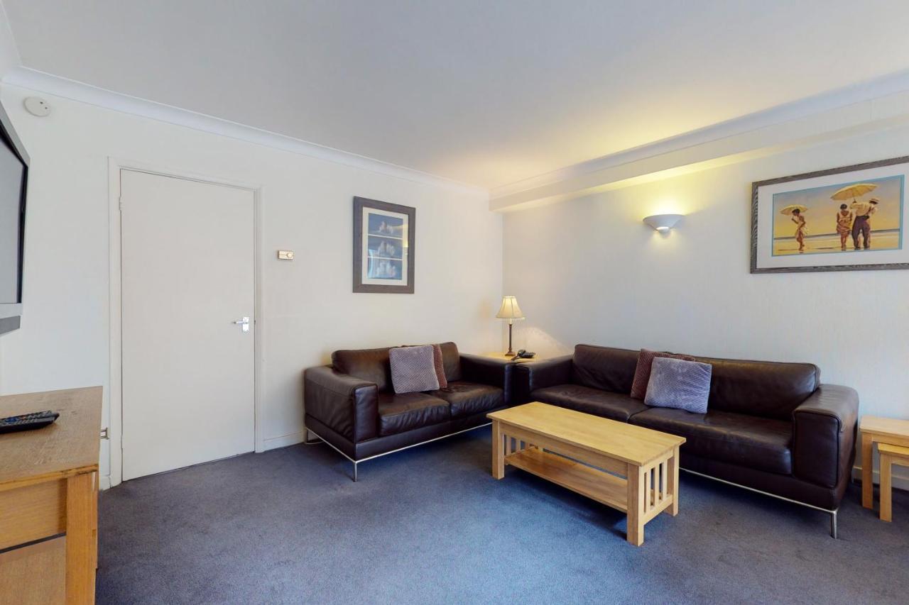 Hertford Court Лондон Экстерьер фото