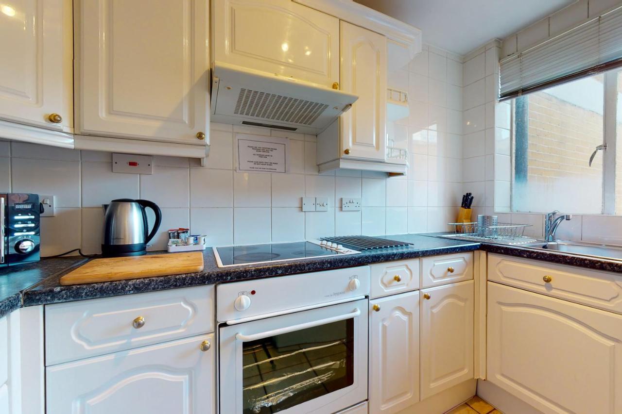 Hertford Court Лондон Экстерьер фото